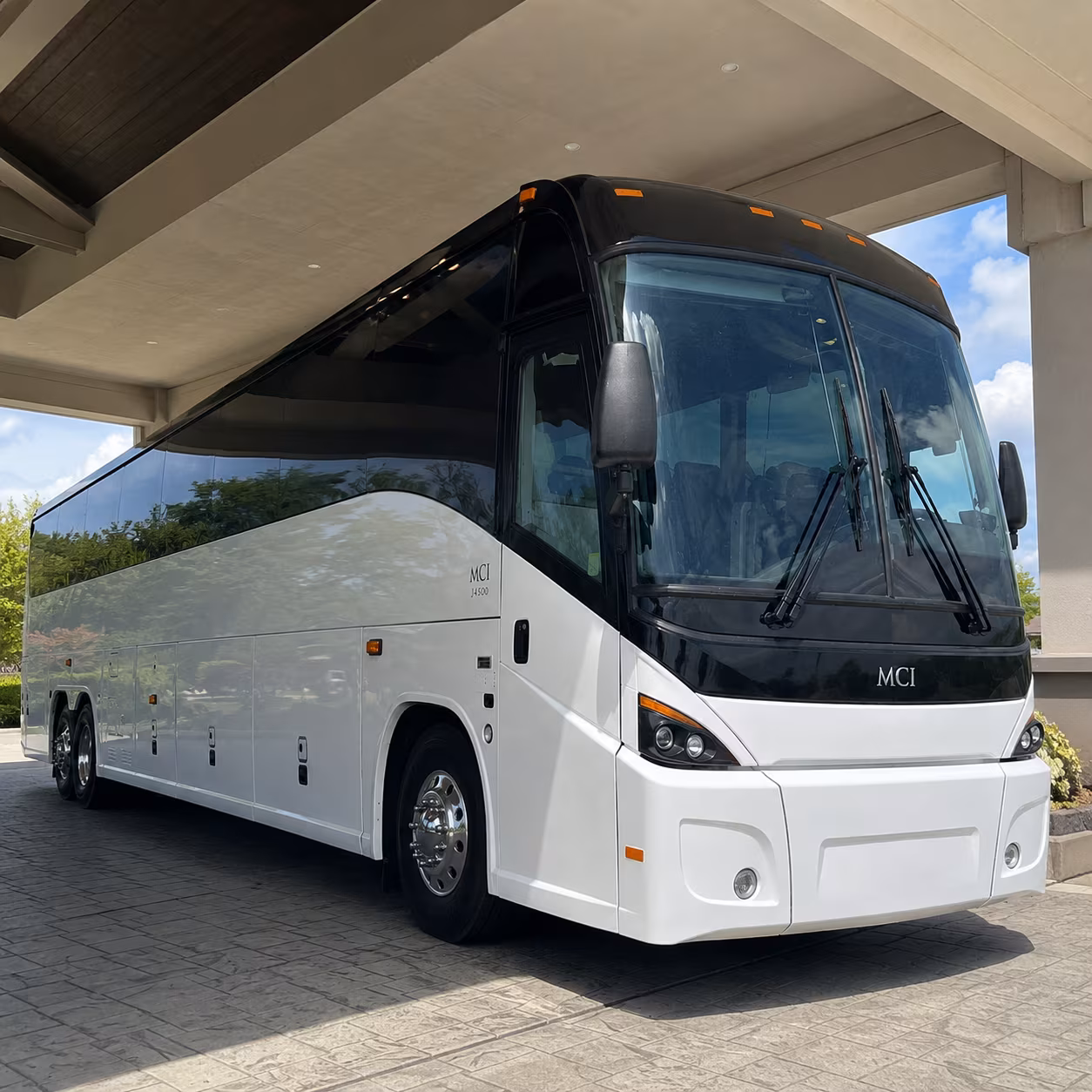 employee shuttle buses to modesto s major employers and office corridors